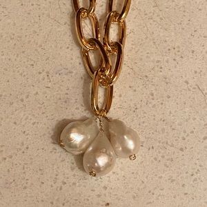 Gold plated three white Keshi pearls necklace
